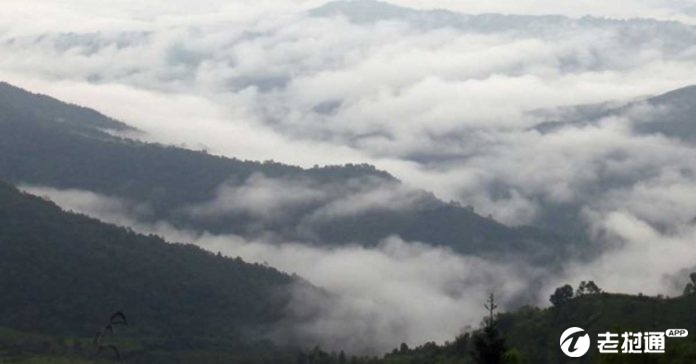 misty-mountains-Laos-696x3641-1.jpg