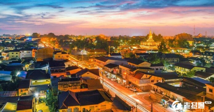 Vientiane-in-Laos-by-night-Photo-Hotels-696x364.jpg